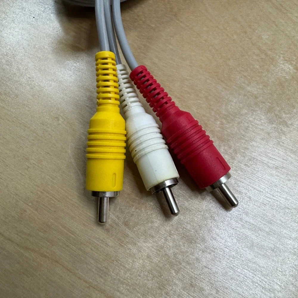 Nintendo Wii AV Cable RVL-009 Genuine OEM Composite Video Audio RCA Cord Grey